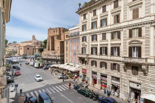 Fori Imperiali Colosseum Hotel in Rome