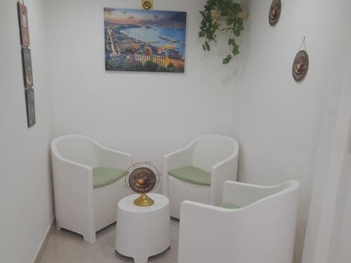 Falanga Family Guests Accommodation Hotel in Civitavecchia