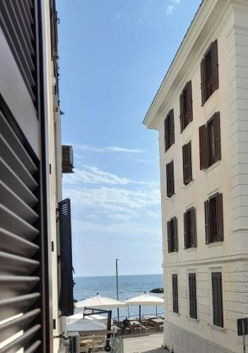 Falanga Family Guests Accommodation Hotel in Civitavecchia