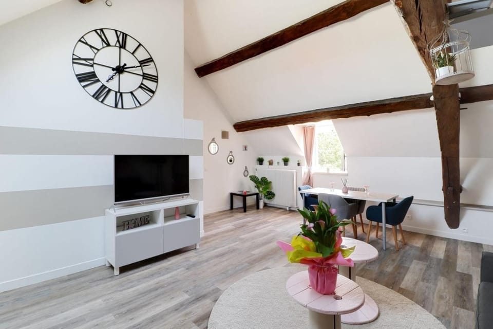 Domaine des Trois chateaux Hotel in Île-de-France