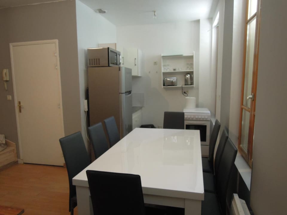 Appart'Hotel de la Tour Hotel in Troyes
