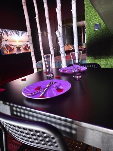 Suite love Jacuzzi Hotel in Charleroi