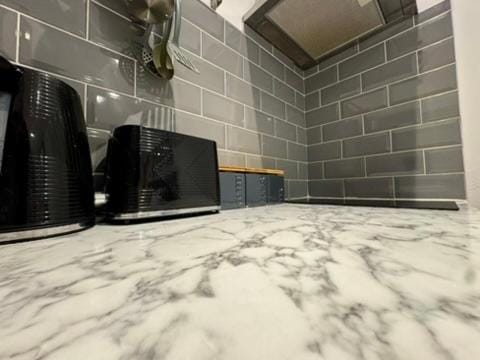 Canal Walk Studio Apartments Hotel in Southampton
