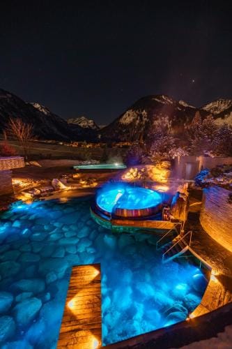 Jungbrunn Der Gutzeitort Hotel in Tyrol