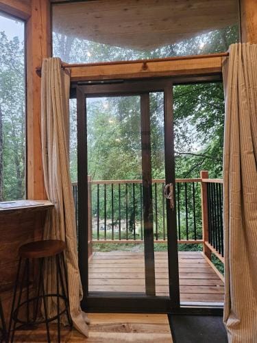 The Toads Hideout - A Cabin in an Ancient Welsh Woodland Lodge in Wales