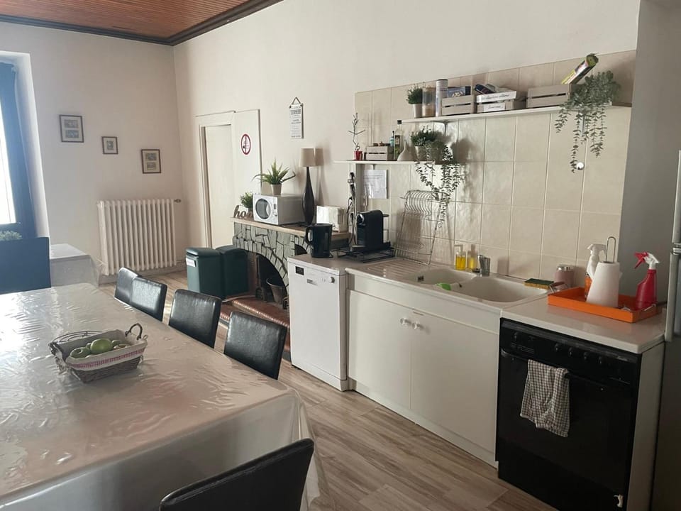 Gite:"sur le chemin" Hotel in Auvergne-Rhône-Alpes