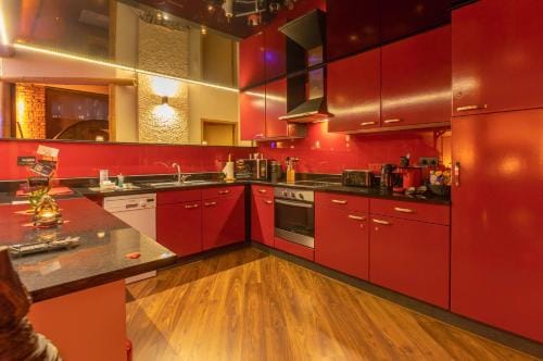 Le Baiser de Shogun Hotel in Wallonia, Belgium