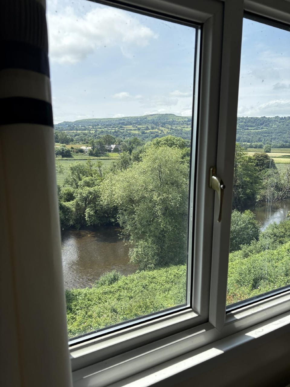 Roadhouse Llanwenarth Hotel in Abergavenny