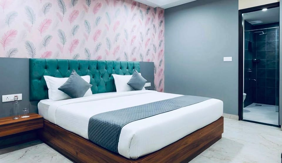 RECONNECT SUITES Bed and Breakfast in New Delhi
