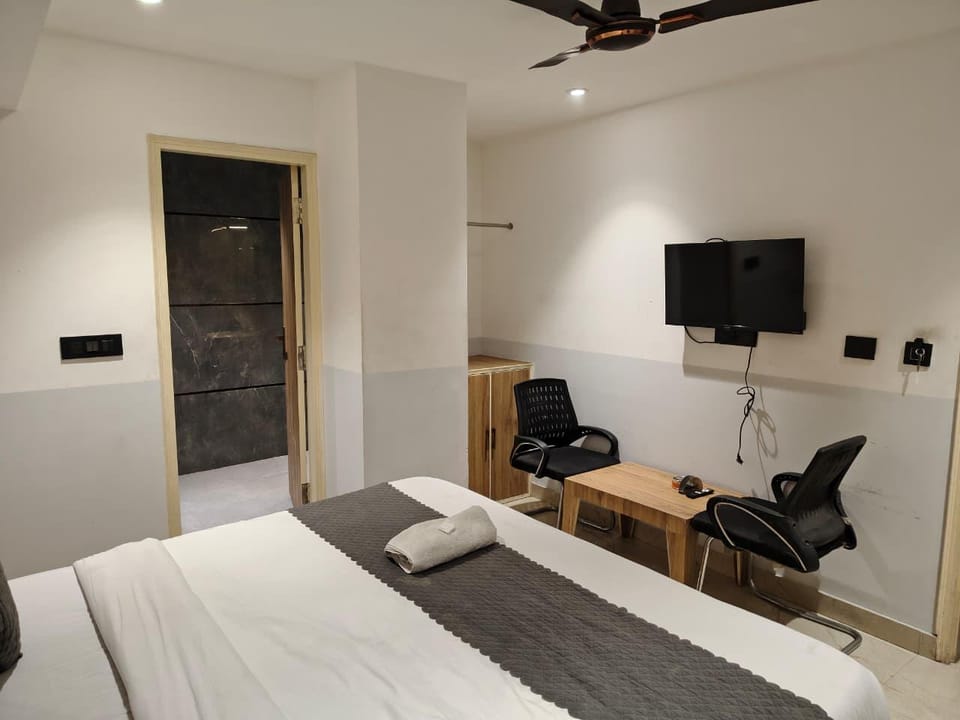 RECONNECT SUITES Bed and Breakfast in New Delhi