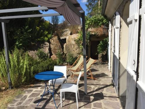 La maison du lac Hotel in Île-de-France
