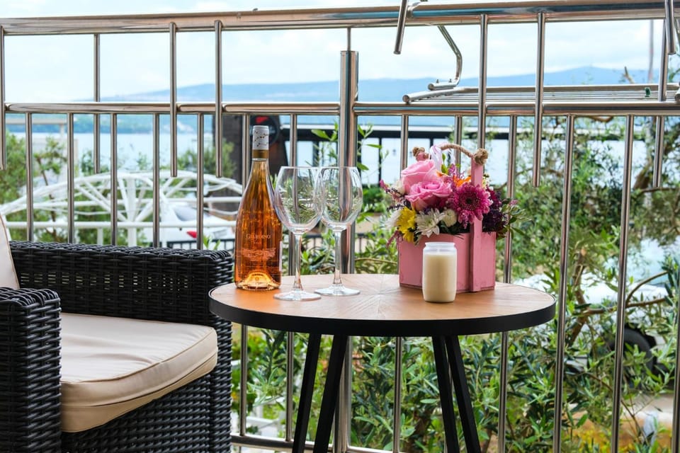 Qumi Apartments Hotel in Kotor Municipality