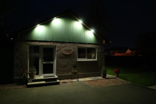 Corunna Bed & Breakfast and Corunna Cottage Hotel in Inverness