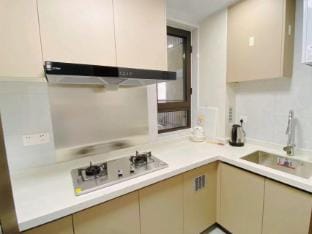 Anxin Homestay (Shanghai Dishui Lake Lingang Dishui Lake Metro Station Branch 2) Hotel in Shanghai