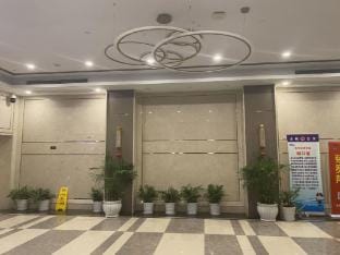 Caviar Grilled Lamb Chop Homestay (Hangzhou Linping New Town Linping Subway Station Branch) Hotel in Hangzhou