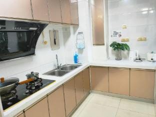 Shiyi Homestay (Lianyungang Jinling International Plaza Branch) Hotel in Jiangsu