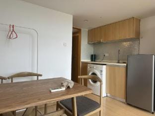 Time Mansion 3204 Homestay (Hangzhou Linping New City Linping Subway Station Branch) Hotel in Hangzhou