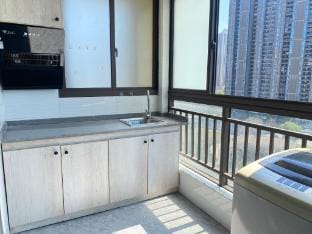 Manshe Homestay (Hangzhou Linping New Town, Linping Metro Station Branch 1) Hotel in Hangzhou