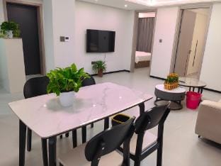 Beautiful Impression Best Seaview Homestay (Taizhou Taizhou Ancient City Branch) Hotel in Zhejiang