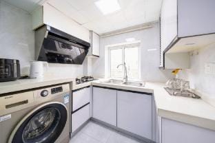 Wanli Homestay (Shanghai Huaihai Road, Xintiandi, Shanghai Library Metro Station Branch) Hotel in Shanghai