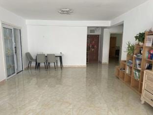 Sunflower Homestay (Jiaxing Xieqiao Metro Station Branch) Hotel in Hangzhou