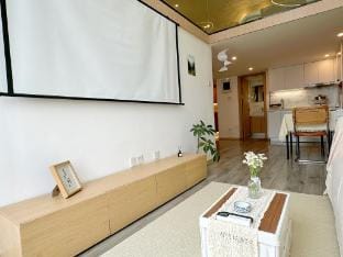 Wuji Homestay (Songcheng Branch) Hotel in Hangzhou