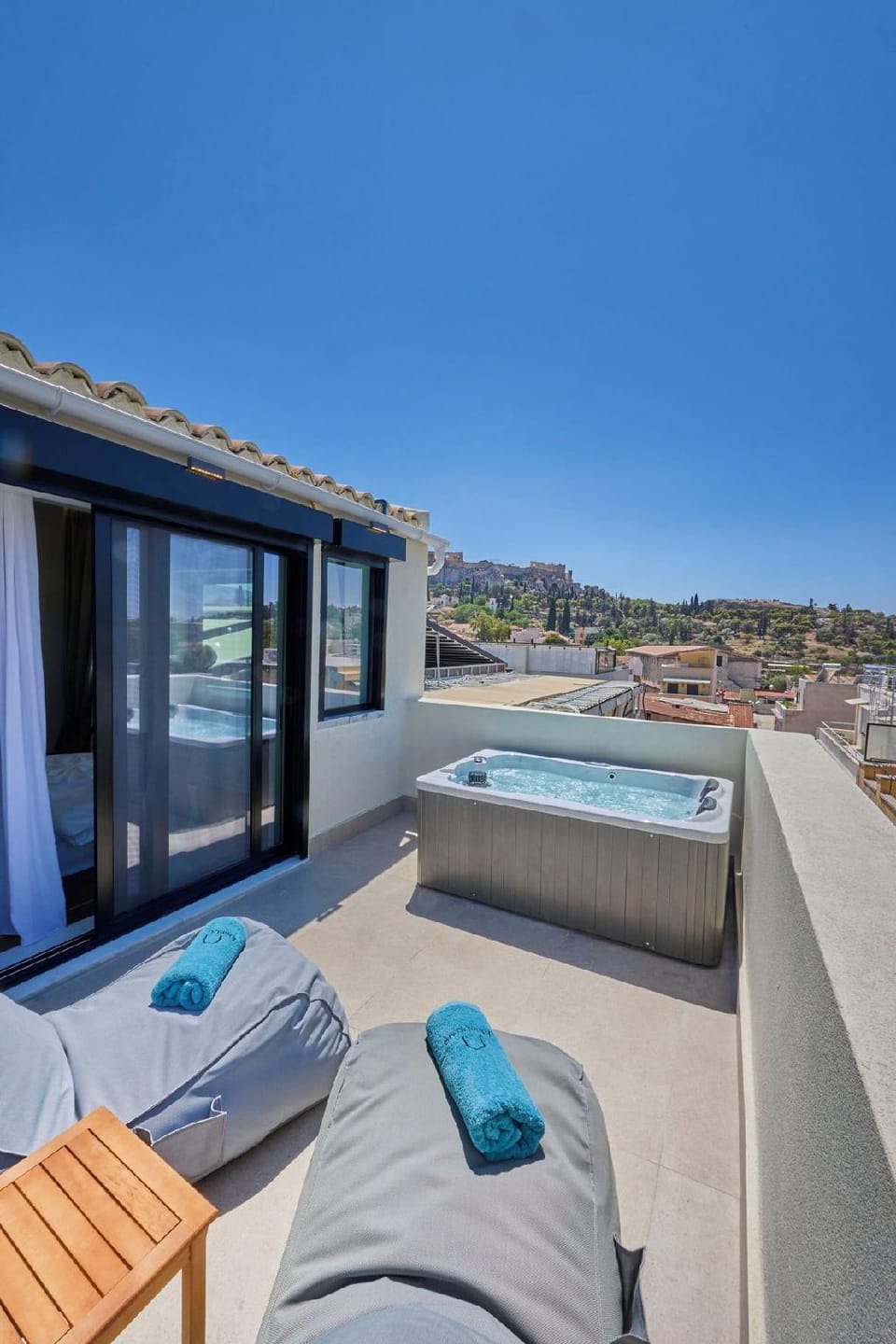 Ermou 99 Intelligent Private Suites Hotel in Athens