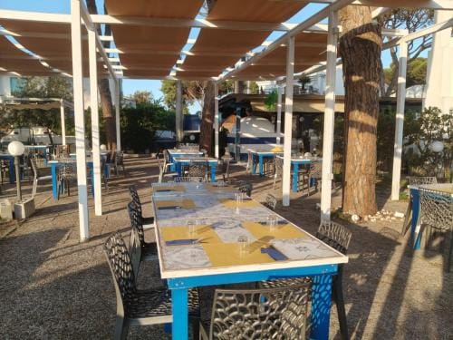 Meson Feliz Hotel in Terracina