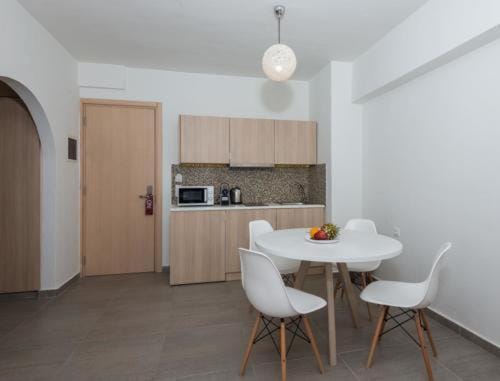 OSIRIS HOTEL APARTMENTS and STUDIOS Hotel in Ialysos