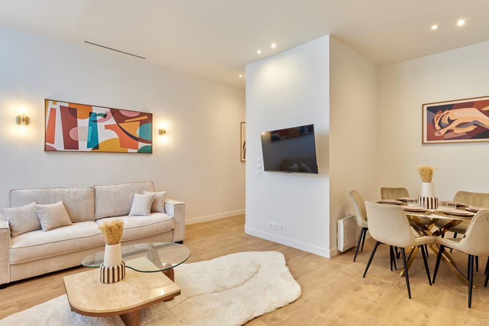 Elegant Apartment AC – Buttes-Chaumont Resort in Paris