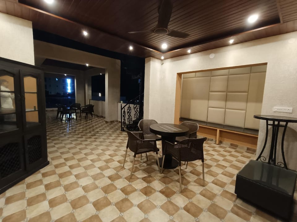 5th AVENUE Hotel in Visakhapatnam