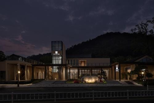 Hangzhou Yulu Jinglan Nanshan Suji Hotel in Hangzhou