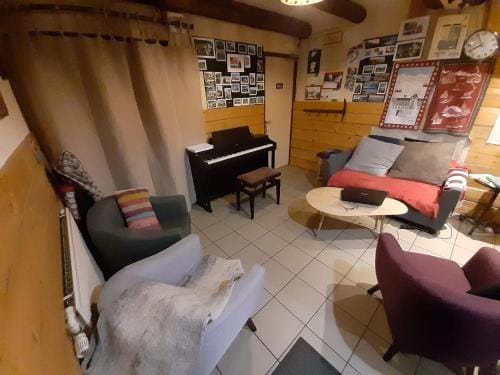 Auberge Refuge de Roybon Inn in Provence-Alpes-Côte d'Azur