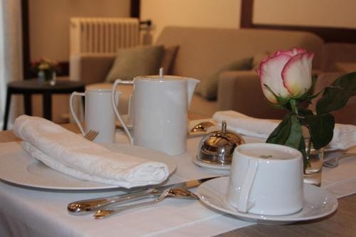 Les Enclos Bed and Breakfast a 4 mn de Chantilly Hotel in Île-de-France