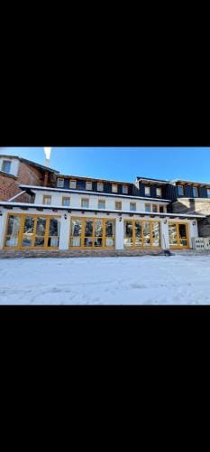 Winter Forest Vlasic Hotel in Federation of Bosnia and Herzegovina