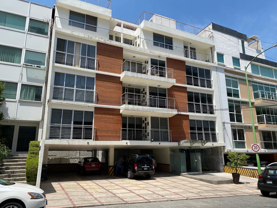 Grupo Kings Suites - Monte Chimborazo 567 Hotel in Mexico City