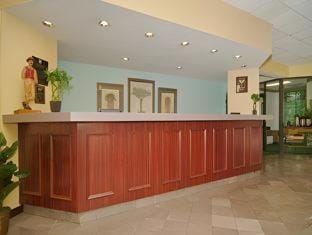 Simple Rewards Inn Hotel in Hilton Head Island