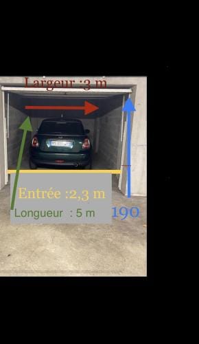 BULLE ANNECY avec un garage prive Hotel in Annecy