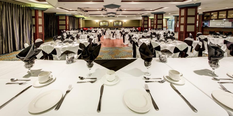 Park Town Hotel Hotel in Saskatoon