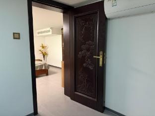 Yaoshan Mountain Retreat Homestay (Xuzhou Railway Station Baiyunshan Subway Station Branch) Hotel in Jiangsu