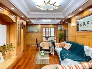 Man Ju Homestay (Shaoxing City Center Railway Station Metro Station Branch) Hotel in Hangzhou