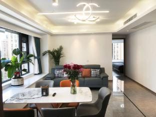 Hangzhou Metro Exit Cozy Entire Homestay (Linping New Town Branch) Hotel in Hangzhou