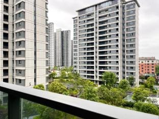 Manju Homestay (Shaoxing North City & Jinghu Hospital Metro Station Branch 1) Hotel in Hangzhou