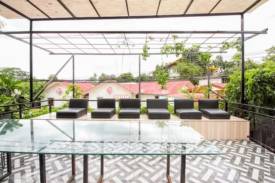 OYO 271 The Resort Romklao Resort in Bangkok