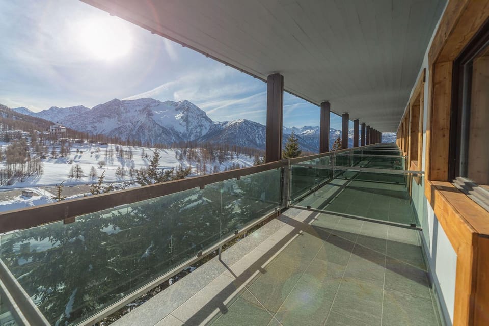 Hotiday Sestriere Ski Run Hotel in Sestriere
