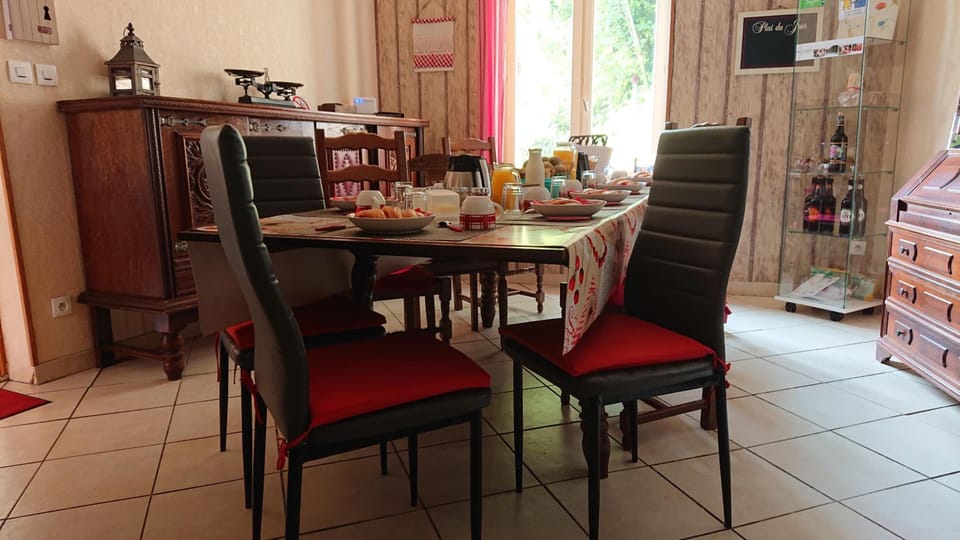 Les Chambres du Relais Hotel in Hauts-de-France