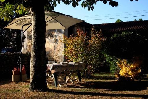 Au Relais de Neche. Hotel in Auvergne-Rhône-Alpes