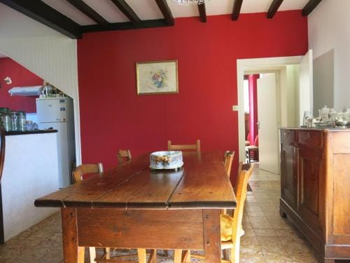 Au Relais de Neche. Hotel in Auvergne-Rhône-Alpes