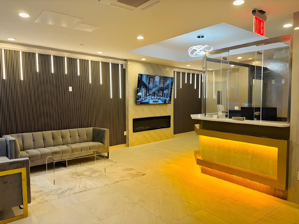 LIV Hotel Bronx Hotel in Bronx