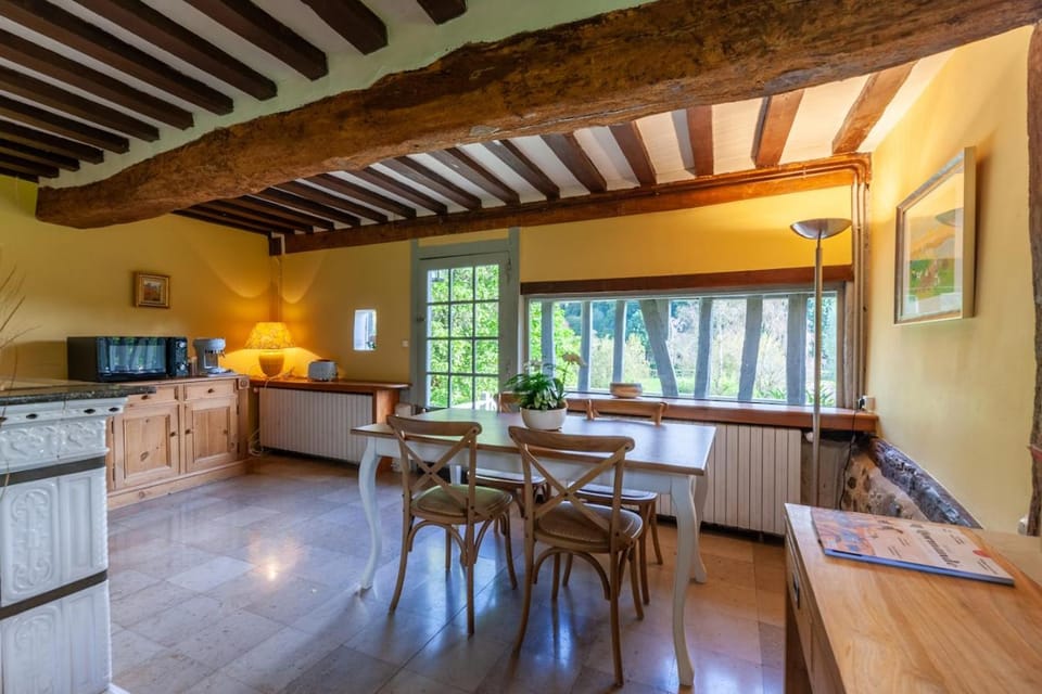 Le Manoir du Perroy Hotel in Normandy